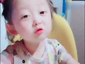 萌娃：妞妞话唠心眼还多，爸爸妈妈加起来估计都说不过她，太逗了