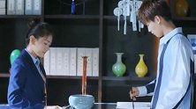 《双世宠妃2》墨连城故意说要写毛笔字，曲小檀竟然主动帮忙磨墨