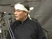 拉洋片的太坑人了，少马爷：小茶碗两块五，想看大的五块