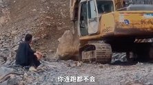 搞笑配音：这可不是我不想跑啊