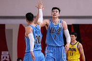 李慕豪：牙齿断后感觉头晕头痛 俱乐部第一时间安排我去杭州治伤