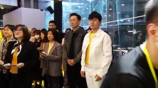 陆川携全新纪录片来沪 张杰惊喜献歌盼与陆导再合作