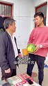 家人们，西瓜不能多吃嗷！#搞笑 #农村生活