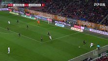 上半场补时第1分钟奥格斯堡球员格雷戈里奇射门