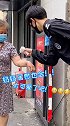 无论八岁还是八十，女生永远都是公主 #迪士尼公主打招呼