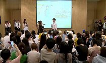 吴俊余一指禅“摸头杀”赵露思,李宏毅闪躲春萧cp也好甜