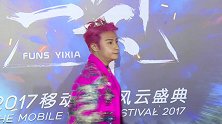 以前只会靠奇装异服来赚眼球的陈志朋，如今仿佛找到了自我！