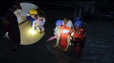 强降雨致重庆南川区9名群众被困 消防连夜出动连背带抱展开救援
