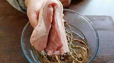 年夜饭之腰缠万贯，五花肉和干豆角的完美结合，味道超乎你想象