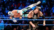 WWE-17年-SD第952期：美国冠军赛科尔宾VS辛卡拉-精华