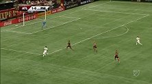 第17分钟费城联合球员贝多亚射门 - 打偏