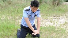 男子为救儿子溺水停止呼吸 休假民警出手20分钟后男子起死回生