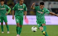 京媒评选京津德比十佳球 佳一巧射PK谢峰单刀奔袭