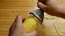 一个土豆一把四季豆，这种做法才最简单美味，出锅比肉都香，好吃