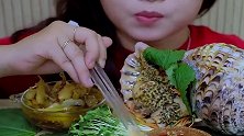 美女灵儿吃巨型女王蜗牛