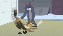 猫和老鼠：汤姆打个冰球差点丧命