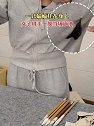 湖南长沙：一只蝙蝠挂在身上，女子用手一摸当场崩溃