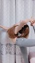 纵向拉腿表演，美女的才艺真有艺术感！