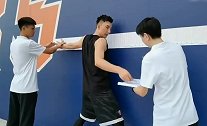 全员通过！上海男篮体侧全纪录 状元欧俊炫+新援可兰全部出镜