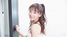 吴谨言长相甜美，周身透露温文尔雅的气质