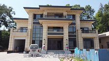 湖南娄底自建三层别墅，外观太气派了，村里人人都羡慕！
