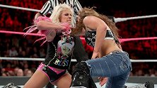 TLC2017：RAW女子冠军赛 布里斯VS米琪