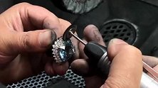 19克拉的海蓝宝，花几万定制成戒指，原因让网友们都酸了！