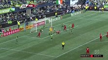 第87分钟多伦多FC球员莫罗射门 - 打偏