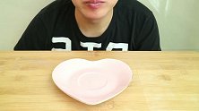 防弹少年团造型的冰淇淋马卡龙，看起来超级逼真呀