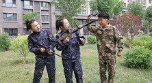 绝地求生真人版，敌人决赛圈跳舞挑衅，二浪用平底锅灭队成功吃鸡