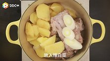 有了这道鲜辣白菜猪骨汤，下饭就够了！