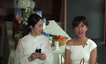 台风稳健!董璇晒女儿走秀照,3岁小酒窝超模范十足