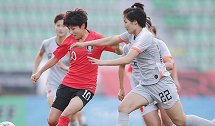 东亚杯-王霜伤退杨丽中柱 女足首战0-0憾平韩国