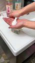 洗手液泡腾片，遇水即化，按压出来就是丰富的泡沫，一包可以用很久好物推荐泡腾片热门