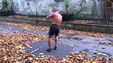 英国伦敦猛男少林武僧延雷，他会是传说中的扫地僧吗？