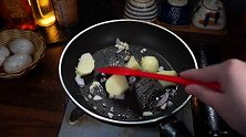 牛肉土豆怎么炖好吃，百吃不腻的咖喱牛肉炖土豆，超级开胃