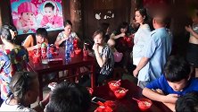 湖南一家办喜酒，好热闹，新娘美丽大方，新郎太有福气了