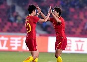 四国赛-王霜任意球破门任桂辛建功 女足2-0哥伦比亚3连胜夺冠