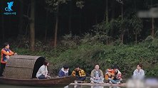好妹妹水上清唱《青城山下白素贞》太好听，小尼等花式夸赞超会说
