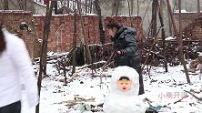 校园下乡记：老师带同学们推雪人，没想却堆个八戒大雪人，真好看
