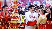 53岁陈浩民被指太丢面！现身网红女儿周岁宴，尴尬鼓掌充当背景板
