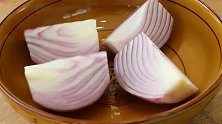 洋葱新吃法，连吃两碗米饭，做法太简单了，不吃到撑都停不下来