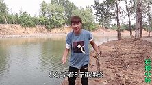 农村小伙拿强磁在大坝口打捞，接连吸出好货，大家看看都是什么？