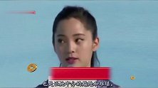 欧阳娜娜风波后素颜现身，机场遇粉丝捂脸露微笑