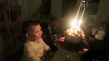 Emilia吹生日蛋糕，这幸福的时刻让人看了好开心