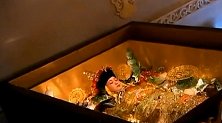 慈禧下葬时臭气熏天，被发掘时却为何尸身不腐？专家至今无法解释