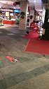 猫：别管我，我要去吹空调！