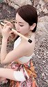 姑娘吹了一首《涛声依旧》，真是太有才了