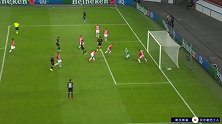 第23分钟勒沃库森球员德米尔拜射门-绝佳机会击中门框