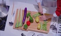美男子郭俊辰厨房秀,宋小宝夸赞,一个男人长了一颗女人的心